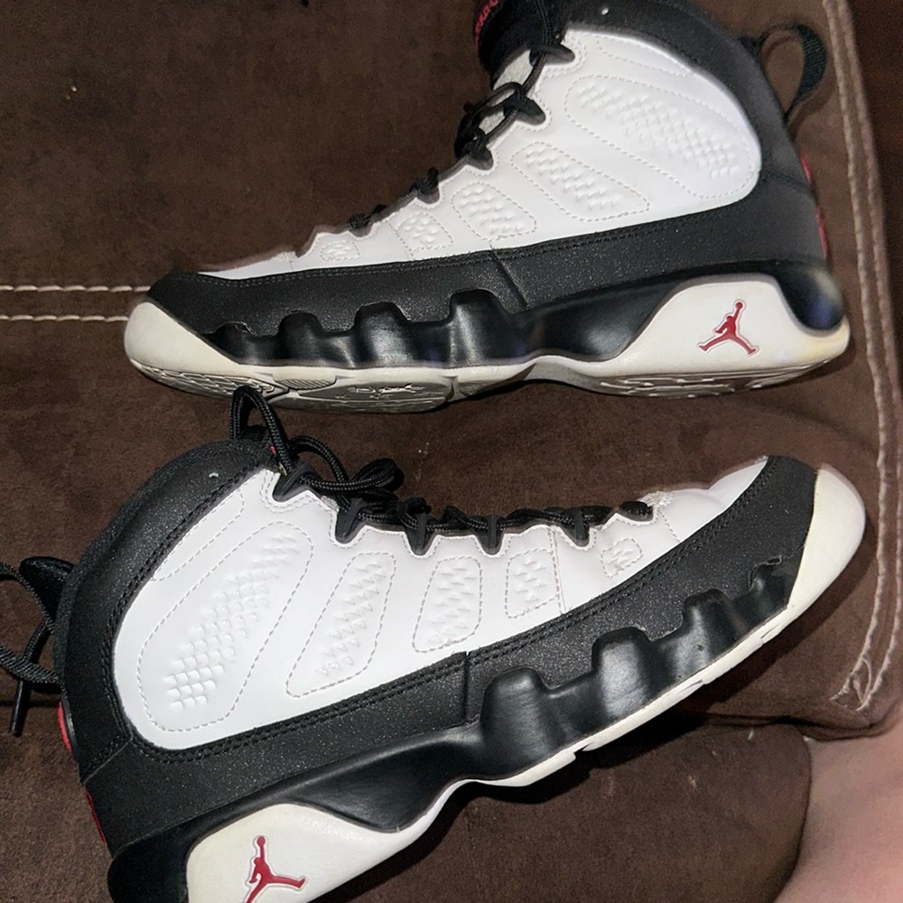 Size 6.5y retro 9 space jam